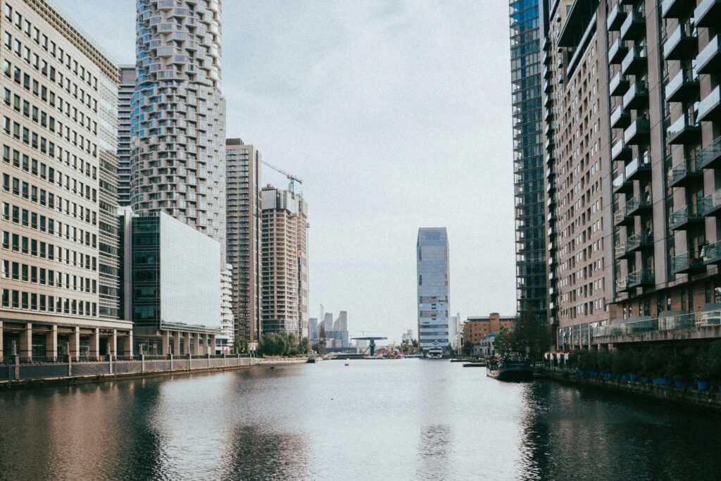 Skyscrapers and residential buildings surrounding the River Thames